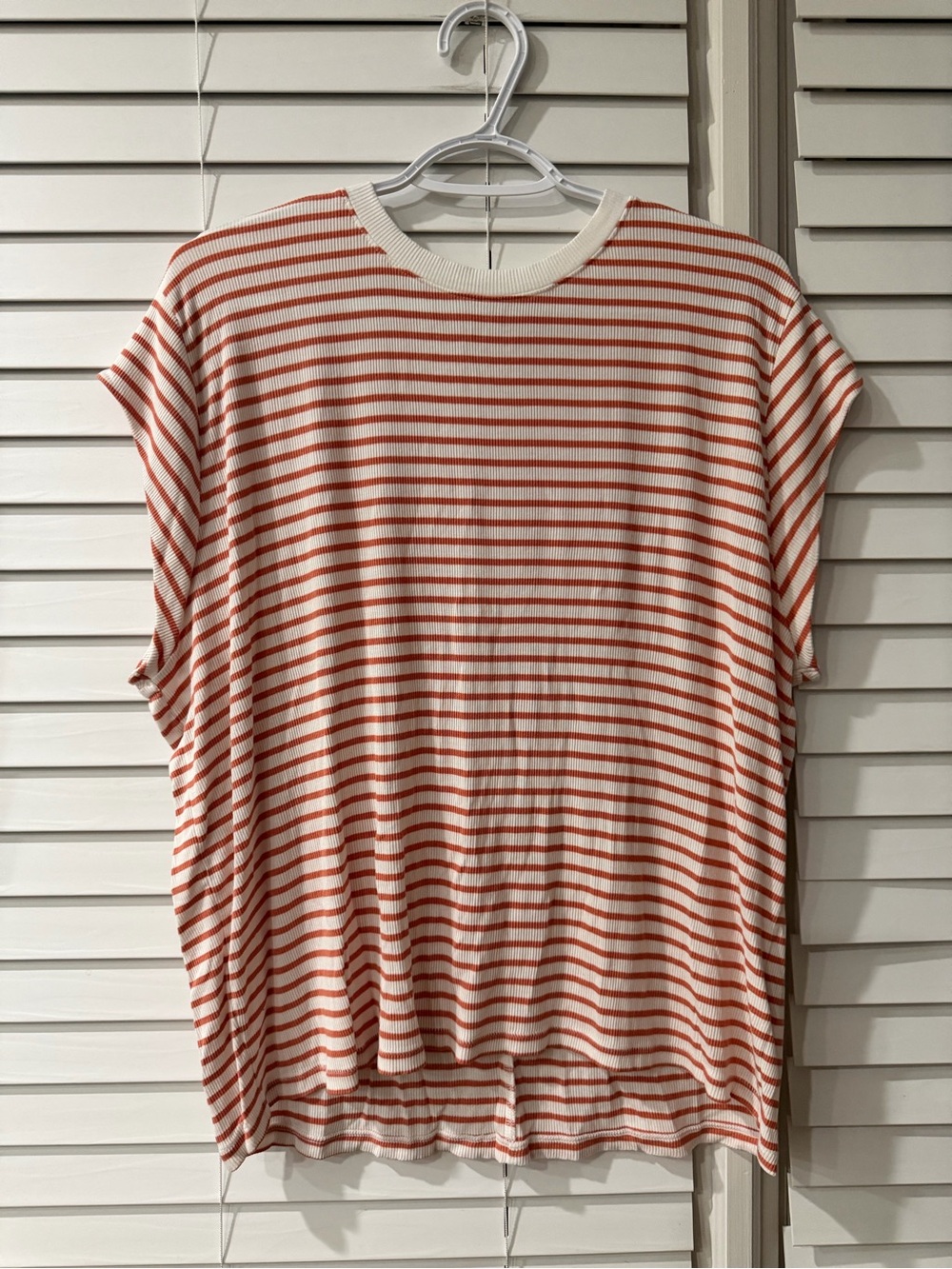 American Eagle Cream Striped Sleeve Tee Orange & White Size XL 🧡🤍